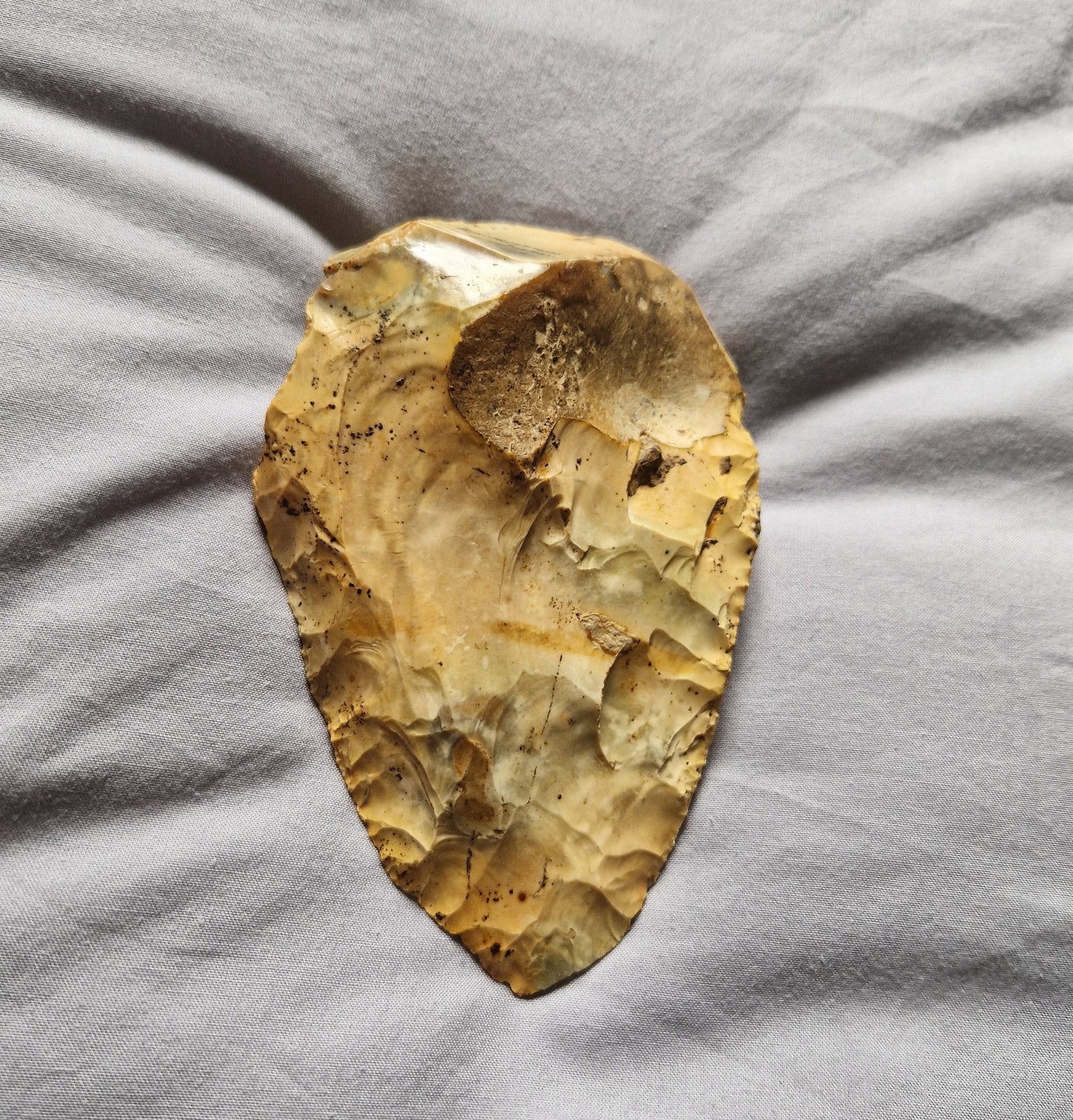 Neanderthal Made Middle Palaeolithic Handaxe / Biface. Beautiful Patina. From Seine et Marne, France. Stoneage