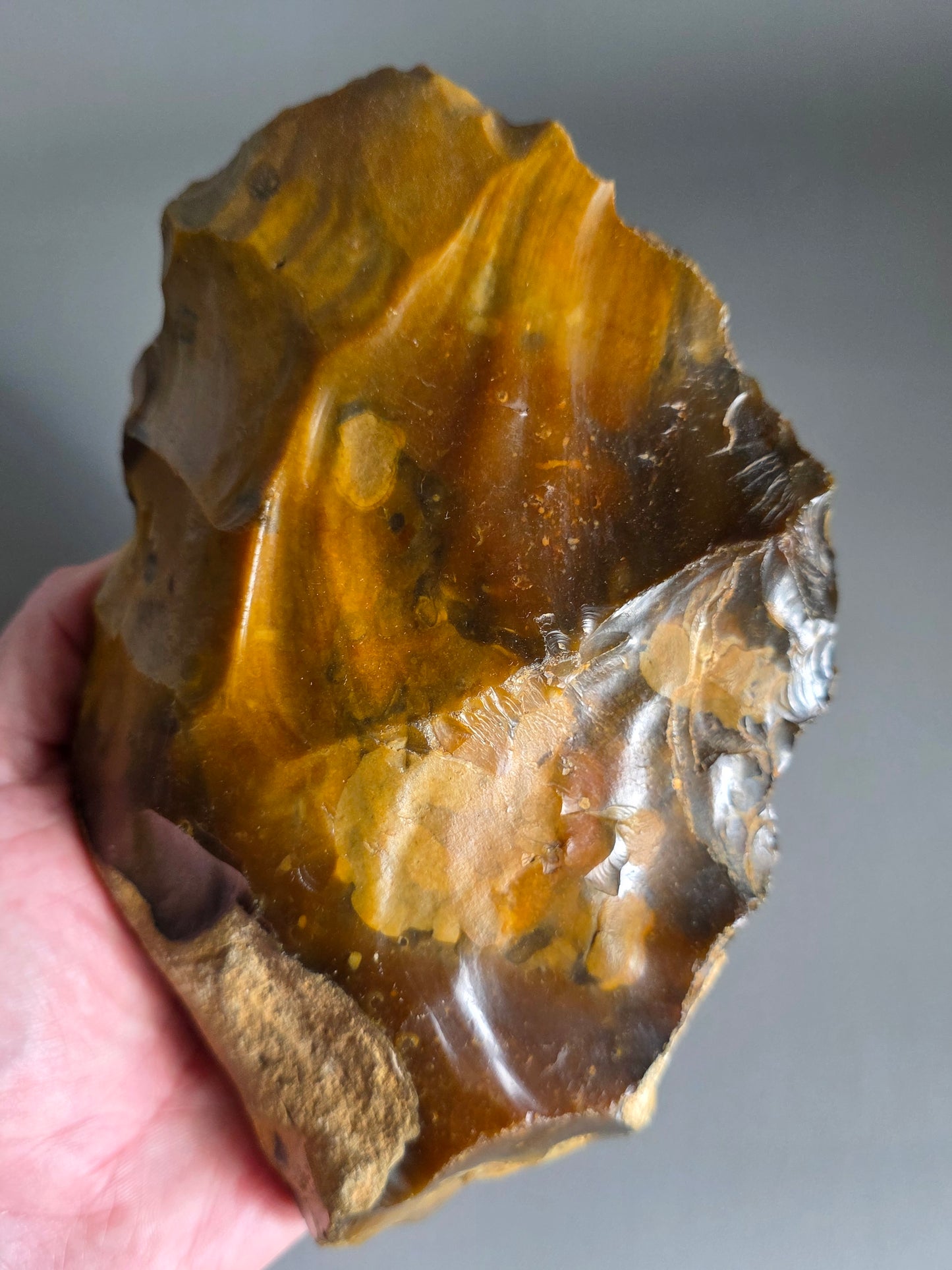 Huge Museum Standard British Lower Palaeolithic Flint Handaxe. Found 1901 in Farnham, Surrey. Ex Captain Streatfield Collection